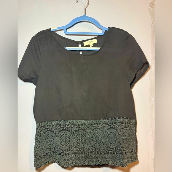 Umgee Black Cropped Embellished Blouse Short Sleeve - Picture 1 of 3